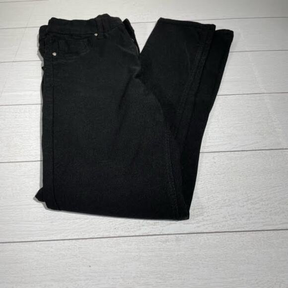 Almost Famous Ink Black Skinny Leg Mid Rise Jeans Juniors Size 13 - Picture 1 of 11